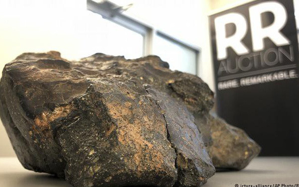 Sự thật công dụng của viên thiên thạch Mảnh ghép Mặt Trăng trị giá hơn 14 tỷ