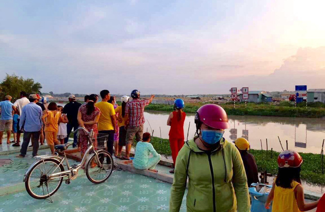 Thách nhau bơi qua sông sau chầu nhậu, 1 người mất tích
