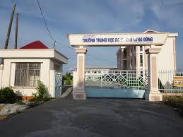 Không chấp hành sự phân công của hiệu trưởng, nữ giáo viên bị buộc thôi việc 