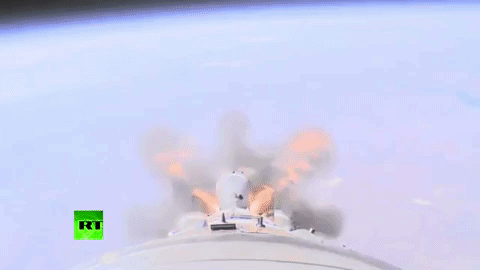 Khoảnh khắc tên lửa đẩy tàu vũ trụ Nga Soyuz gặp sự cố, nổ tung sau khi rời bệ phóng