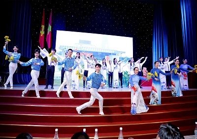 “Hành trình tìm kiếm Đại sứ Đại dương xanh” tổ chức toạ đàm sinh viên với tình yêu biển đảo, quê hương