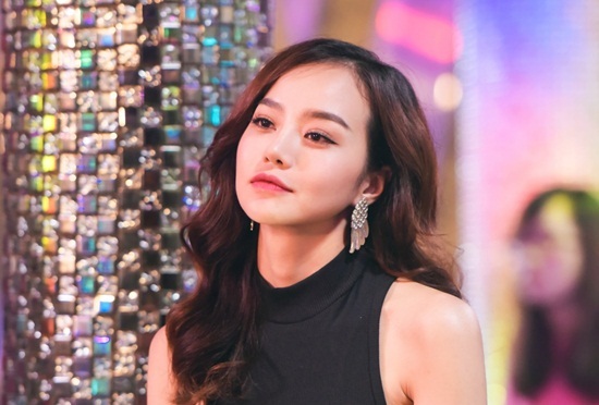 Hoa hậu Kiều Ngân: Tại sao phải quá định kiến về 2 tiếng 