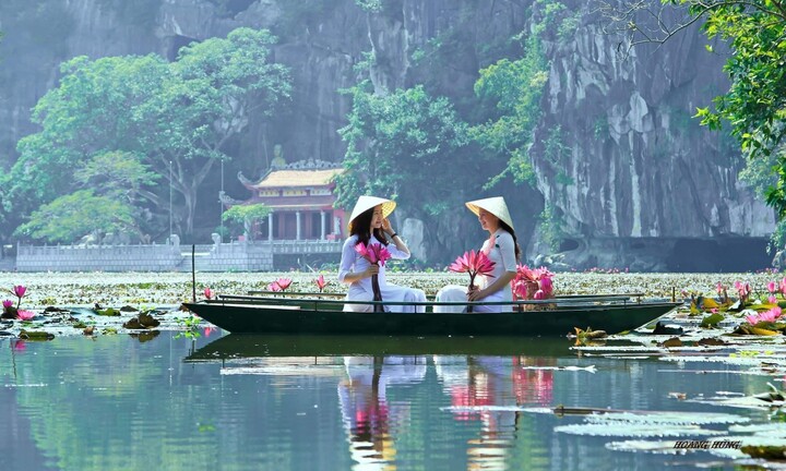 Thu này mình hò hẹn ở Tuyệt tình cốc đẹp nhất Xứ Thanh này nhé!
