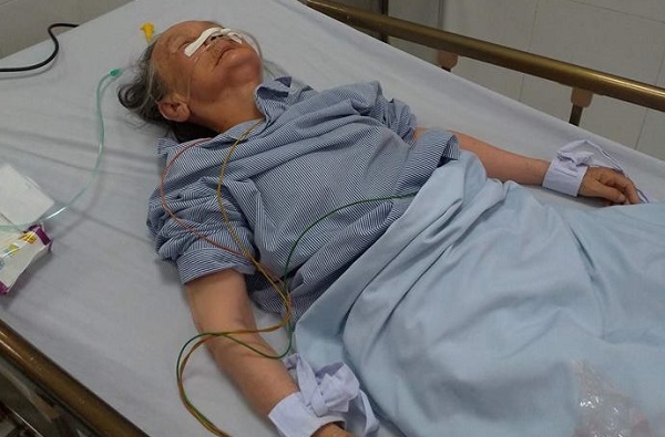 Tìm người thân bệnh nhân nữ 90 tuổi, nhà ở phố Bùi Thị Xuân