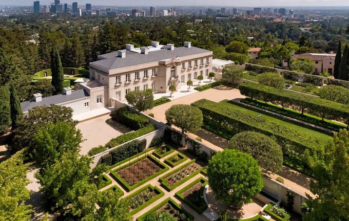 Căn biệt thự đắt nhất tại Mỹ, được rao bán giá 245 triệu USD có gì đặc biệt?