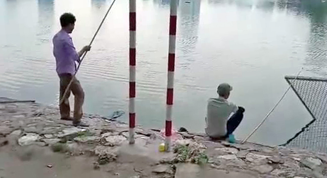 Kinh doanh, thả cá trái phép tại hồ Hoàng Cầu: Xuất hiện “ban quản lý” tự phong