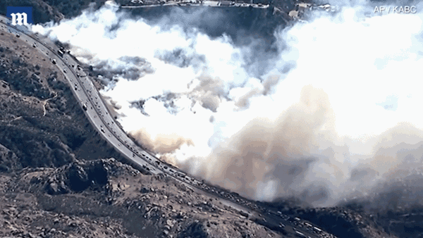 Video: Toàn cảnh thảm kịch cháy rừng ở California nhìn từ trên cao