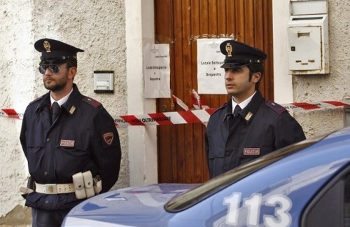 Italy huy động gần 800 cảnh sát triệt phá đường dây đánh bạc trực tuyến triệu đô