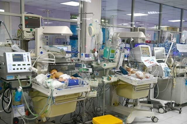 Kháng kháng sinh: Mắc ho hay chỉ một vết cắt cũng có thể gây tử vong