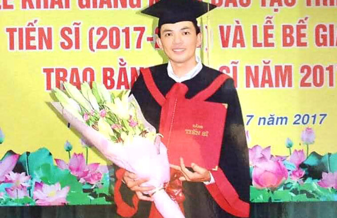 Tiến sĩ, giảng viên sư phạm 42 tuổi có 3 vợ 