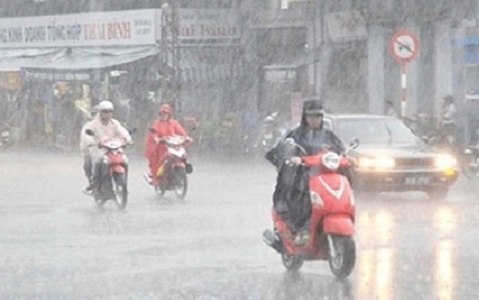 Dự báo thời tiết ngày 24/11/2018: Nam bộ cảnh báo lốc xoáy, Hà Nội tăng nhiệt độ