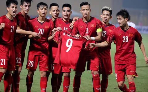 Văn Toàn lên tiếng khi phải chia tay AFF Cup 2018 vì chấn thương