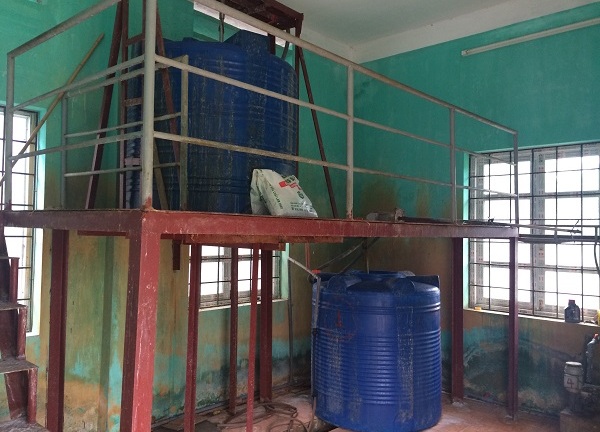 Đầu tư 90 tỷ xây nhà máy nước sạch: Dân vẫn “khát”, nước có giun đỏ