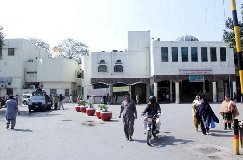 Nữ bệnh nhân bị cưỡng hiếp trong lúc phẫu thuật gây mê tại bệnh viện