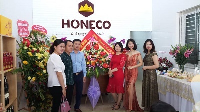 Khai trương nhà phân phối độc quyền Ong Tam Đảo tại Nghệ An