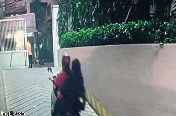 Video: Nhấn ga khi lên dốc, cô gái bốc đầu xe “vắt” lên bờ tường khiến dân mạng phì cười