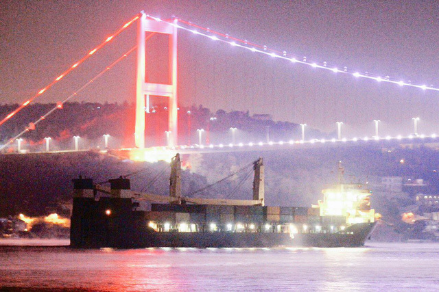 Nga ồ ạt chở vũ khí qua đường hàng không và hàng hải tới Syria: Idlib sắp 'bùng cháy'?