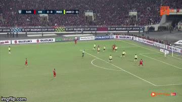 Video: Anh Đức tung cú sút “sấm sét” đưa Việt Nam lên ngôi vô địch AFF Cup 2018