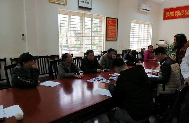 Công an tạm giữ 10 đối tượng vì có hành vi 