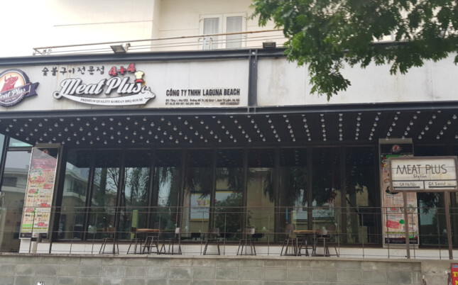 Bắt giữ và tiêu huỷ gần 1 tấn thịt bò không rõ nguồn gốc tại nhà hàng Meat Plus