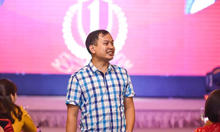 8 bước chốt sales qua điện thoại từ chia sẻ của thầy Hán Quang Dự