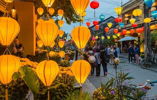 Tour du lịch Tết Nguyên đán 2019: Giá đắt nhưng vẫn đổ xô đi chơi