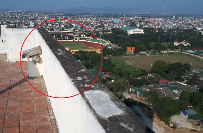 Làm rõ nghi vấn khiến bé trai 3 tuổi tử vong ở sân chung cư tại Nghệ An