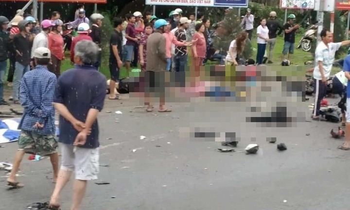 Vụ tai nạn kinh hoàng ở Long An: Thêm 1 nạn nhân tử vong