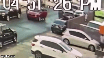 Video: Khoảnh khắc sát thủ mở cửa ôtô, bắn chết người giữa phố