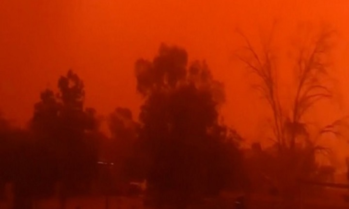 Video: Bão bụi quét qua, nhuộm bầu trời Australia đỏ như màu máu