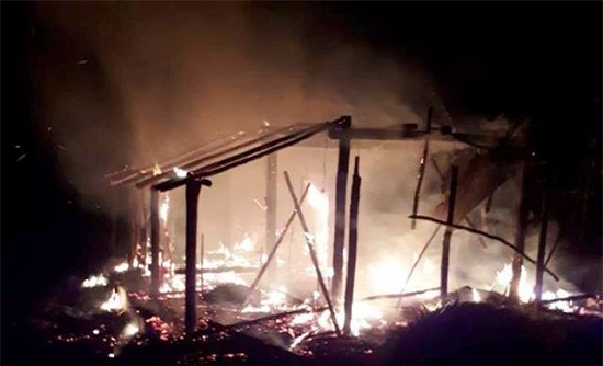 Tivi phát nổ gây cháy rụi nhà, vợ chồng nghèo trắng tay qua một đêm