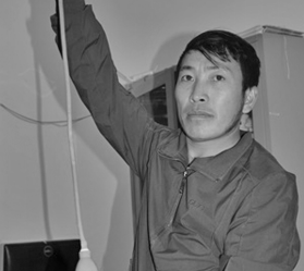 Chuyện thật như đùa ở nơi 1.000 ngày công đi chống tự tử