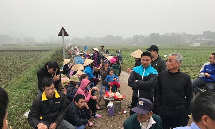 Vụ người dân chặn xe vào bãi rác Nam Sơn: Chủ tịch Hà Nội lên tiếng