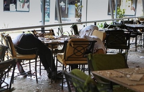 Ám ảnh hiện trường vụ tấn công khủng bố ở Kenya khiến ít nhất 15 người thiệt mạng