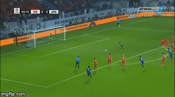 Video: Bàn thắng tranh cãi của Nhật Bản nhờ công nghệ VAR