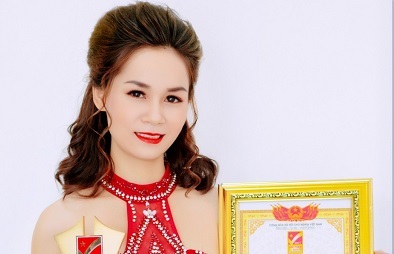 Lê Linh - mẹ bỉm sữa 8x kiếm hàng tỷ đồng nhờ kinh doanh thực phẩm chức năng và mỹ phẩm thiên nhiên
