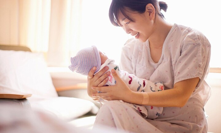 Có được trả tiền nghỉ dưỡng sức sau thai sản khi nghỉ việc luôn?