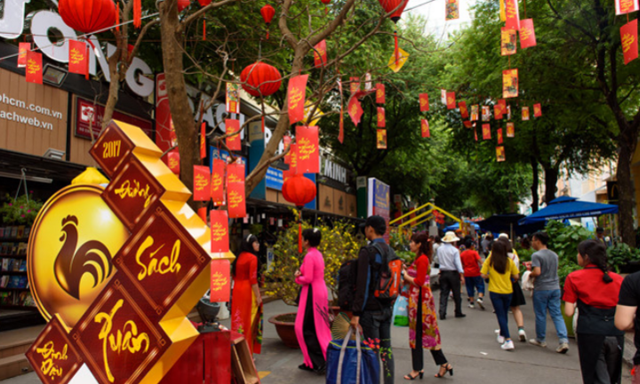 Ngập tràn không khí xuân tại đường sách TP.HCM