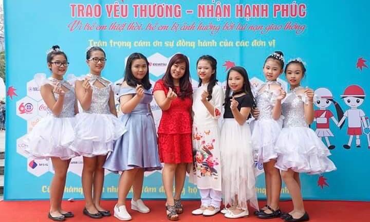 Cô giáo thanh nhạc Nguyễn Linh Thúy - Tấm lòng nhân ái vì cộng đồng