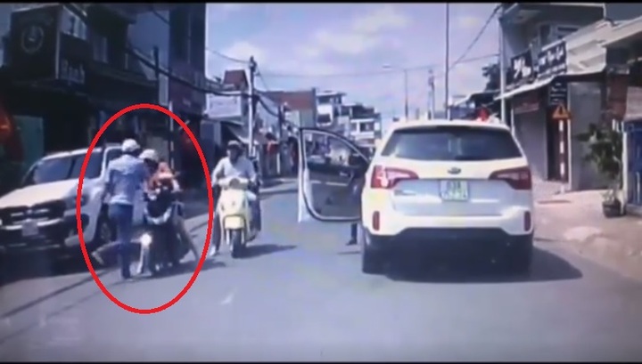 Vụ tài xế ô tô đánh phụ nữ chiều mùng 1 Tết: Chính quyền địa phương nói gì?