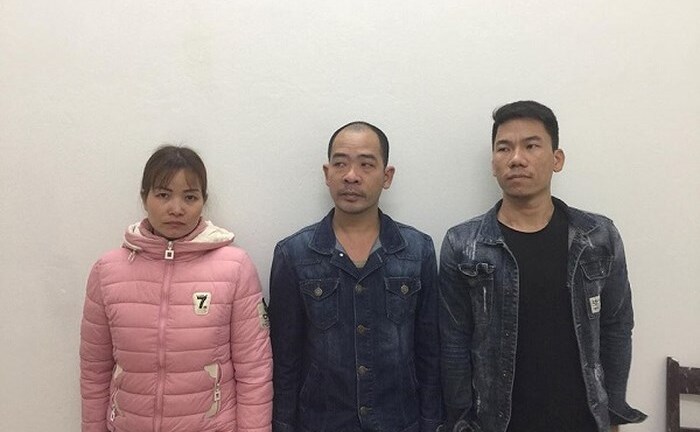 Hà Nội: Phá ổ cờ bạc có trang bị súng đạn và lắp camera, 16 người bị tạm giữ 