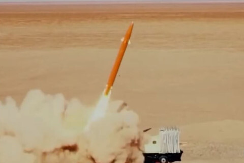 Video: Hé lộ tên lửa tầm bắn gần 1.000 km của Iran
