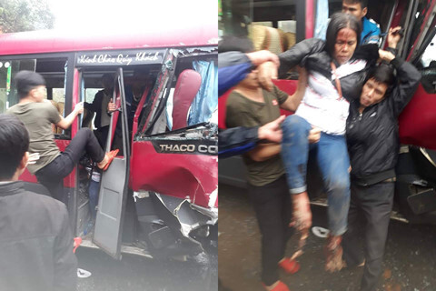 Xe khách 24 chỗ đâm trực diện xe tải, 2 xe co rúm đầu, ít nhất 6 người bị thương
