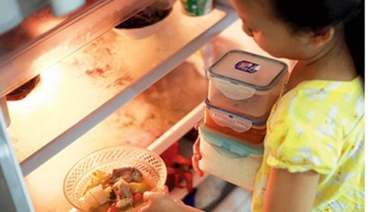 Những nguy hiểm khôn lường khi cố tình sử dụng thức ăn thừa