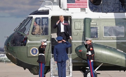 Siêu trực thăng Marine One của Tổng thống Mỹ vừa được chuyển tới Việt Nam có gì đặc biệt?