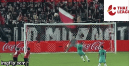 Video: Tình huống Văn Lâm để thua trong ngày đầu ra mắt Thai League