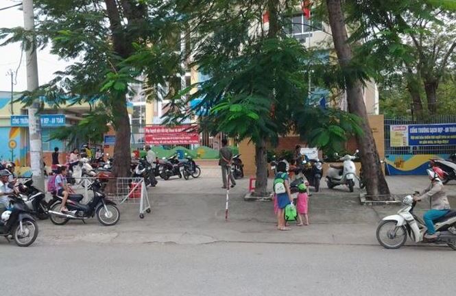 Đang xác minh vụ hai giáo viên bị “tố” dùng bút đâm vào tai trẻ