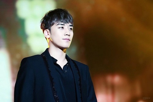 Xin lệnh bắt Seungri (Big Bang) trong vụ môi giới gái mại dâm