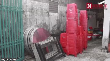 Video: Lạnh người nhìn hiện trường vụ nghịch tử sát hại cả gia đình