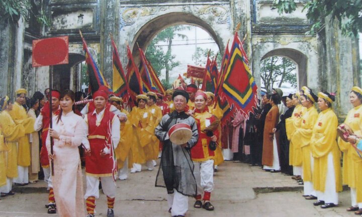 Lắng hồn vào tiếng cồng chiêng, đắm say cùng hội làng